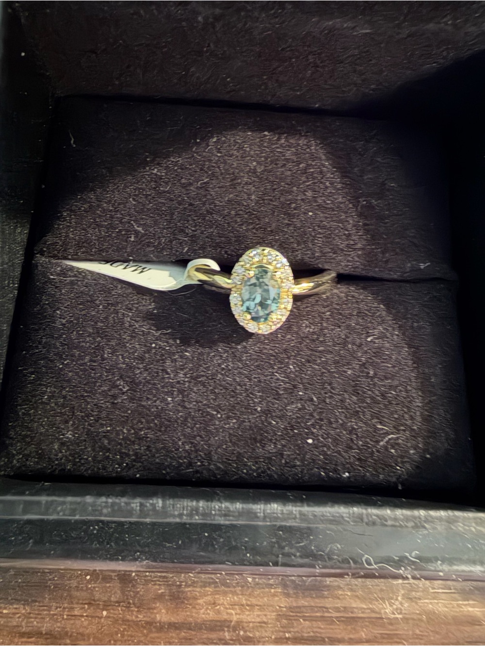 American Blue Sapphire and diamond Halo ring 1/10k tw yellow gold - Picture 2 of 13